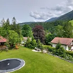 Haus Enzian Apartmán *
