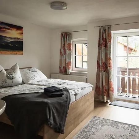 Apartment Haus Enzian