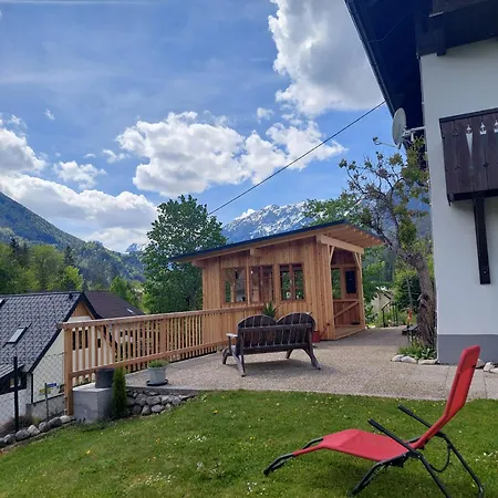 Haus Enzian Apartamento