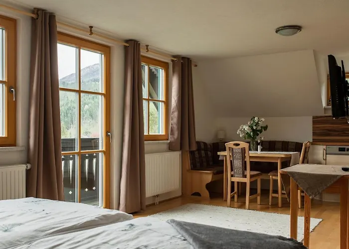 Haus Enzian Apartamento *