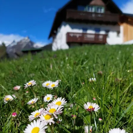 Haus Enzian Apartmán *